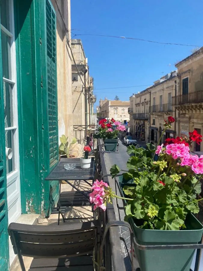 Guest house Palazzo Zappata Luxury Room Noto Centro Italy